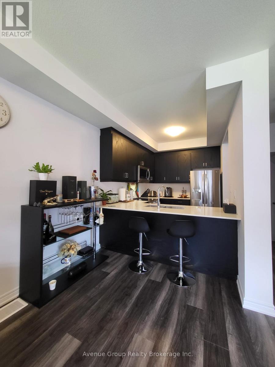 77 - 575 Woodward Avenue, Hamilton, Ontario  L8H 0B3 - Photo 2 - X12672728