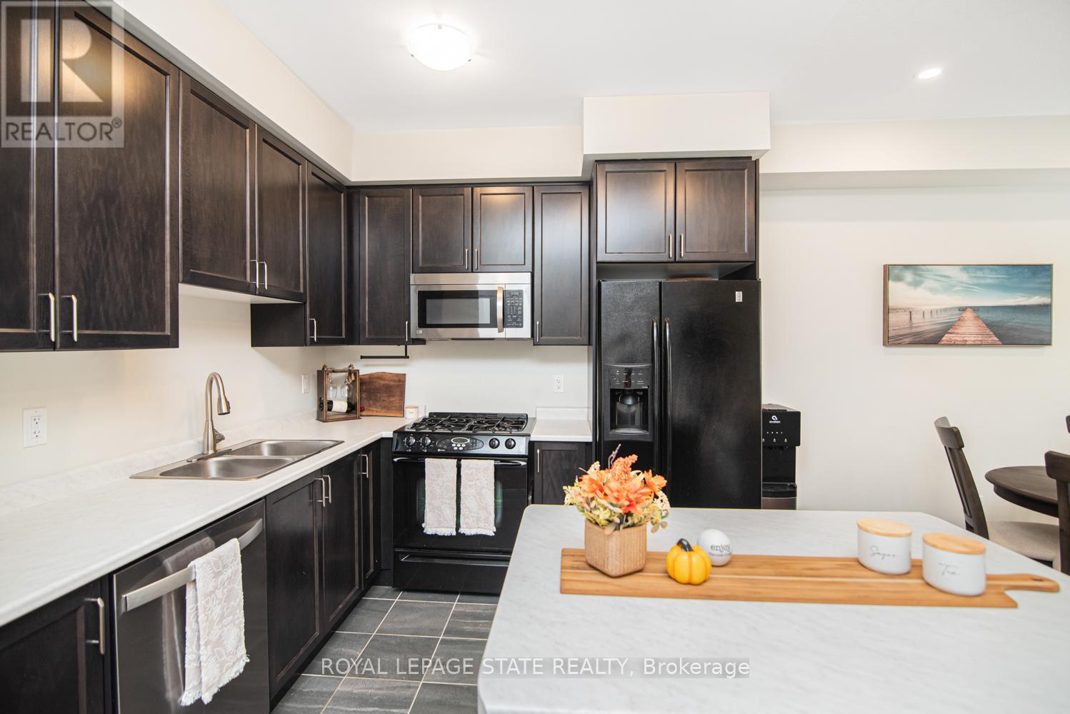 8 Mia Drive, Hamilton, Ontario  L9B 0K1 - Photo 18 - X12672820