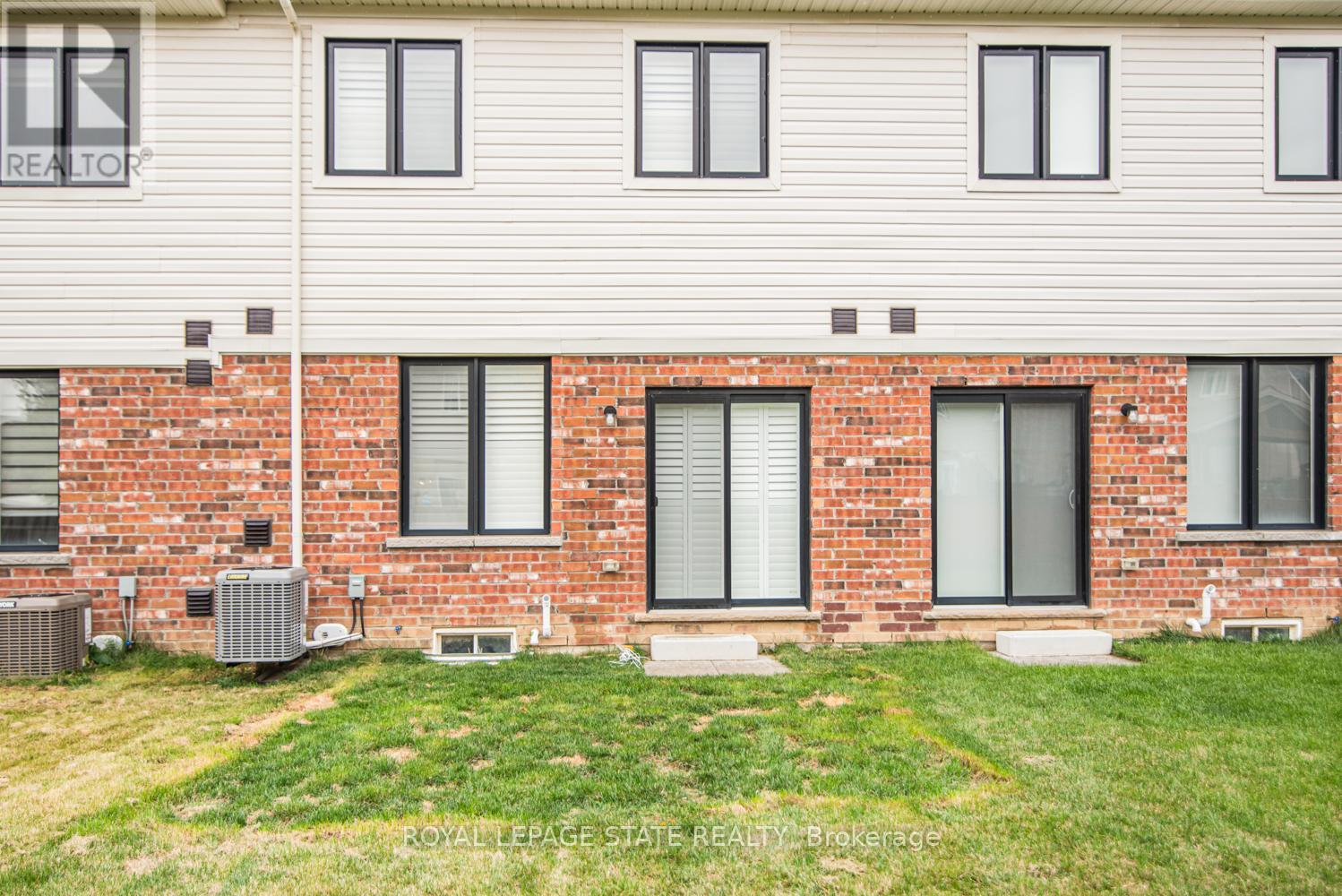 8 Mia Drive, Hamilton, Ontario  L9B 0K1 - Photo 48 - X12672820