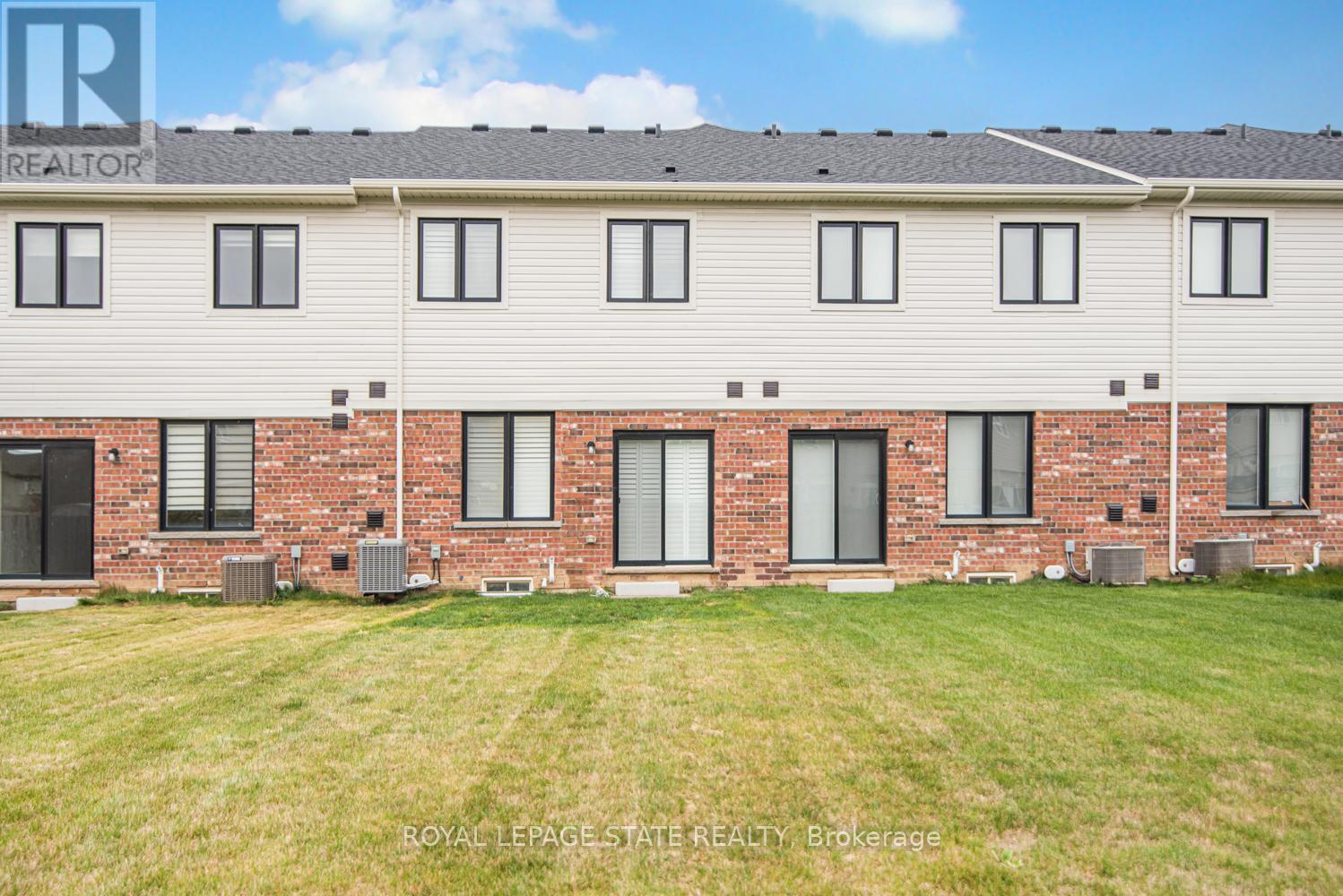 8 Mia Drive, Hamilton, Ontario  L9B 0K1 - Photo 49 - X12672820