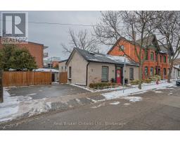 7 FOSTER STREET, Hamilton, Ontario