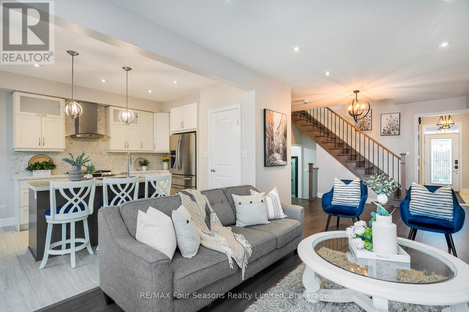 29 Wagner Crescent, Essa (Angus), Ontario L0M 1B5 - Photo 9 - N12672908