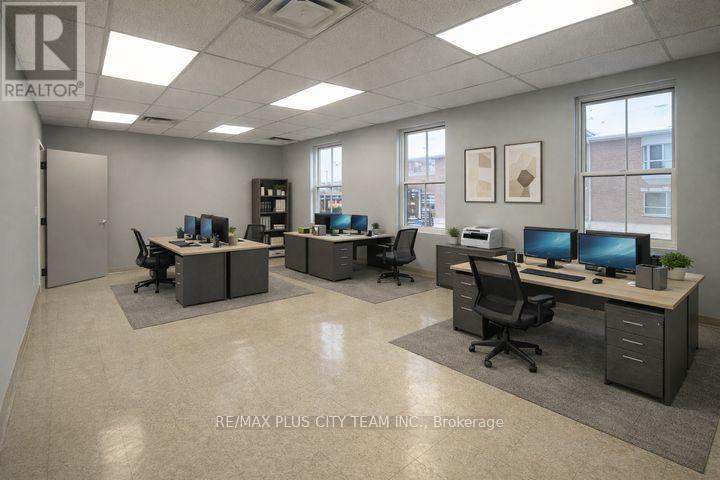 202 - 10132 Yonge Street, Richmond Hill, Ontario  L4C 1T6 - Photo 4 - N12670026