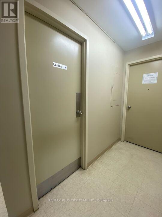 202 - 10132 Yonge Street, Richmond Hill, Ontario  L4C 1T6 - Photo 9 - N12670026