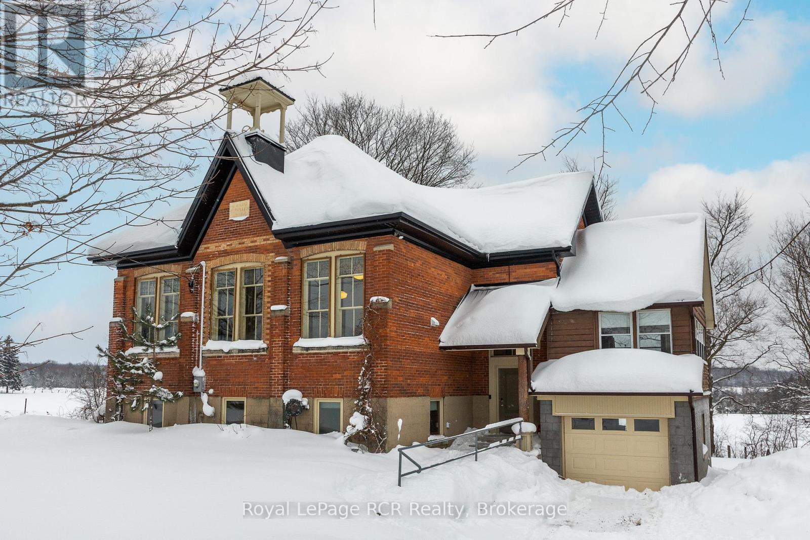 Secondary picture of 136630 GREY ROAD 12