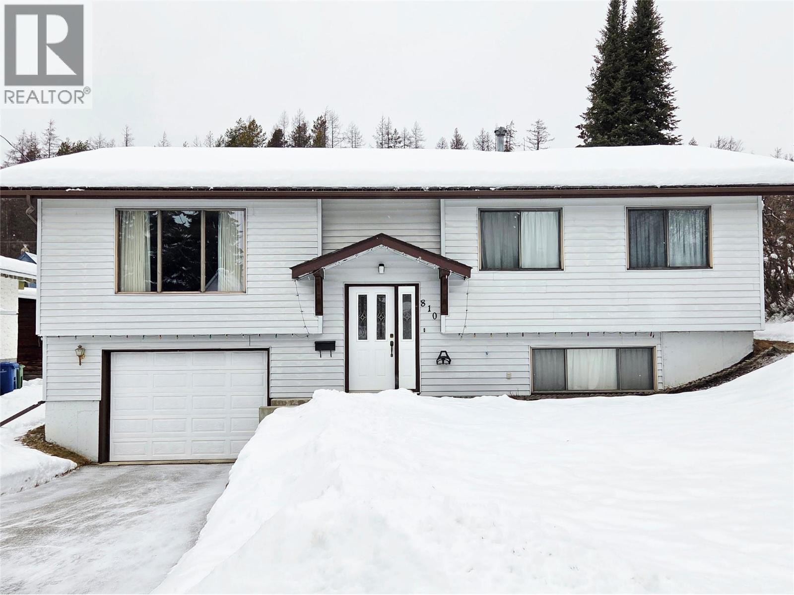 810 6th Avenue, Kimberley, British Columbia V1A 2W3 - Photo 1 - 10372098