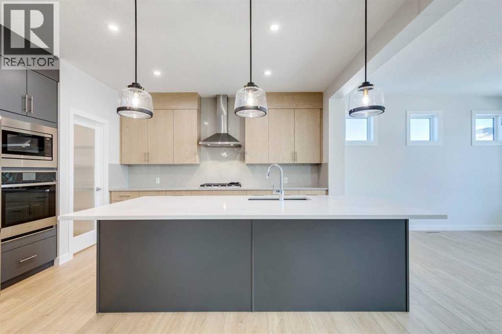 613 Sailfin Drive, Rural Rocky View County, Alberta  T3Z 2G7 - Photo 5 - A2275438