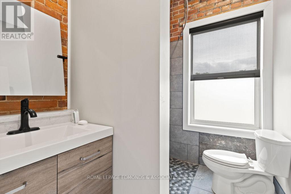 201 Pembroke Street W, Pembroke, Ontario K8A 5N1 - Photo 19 - X12672970