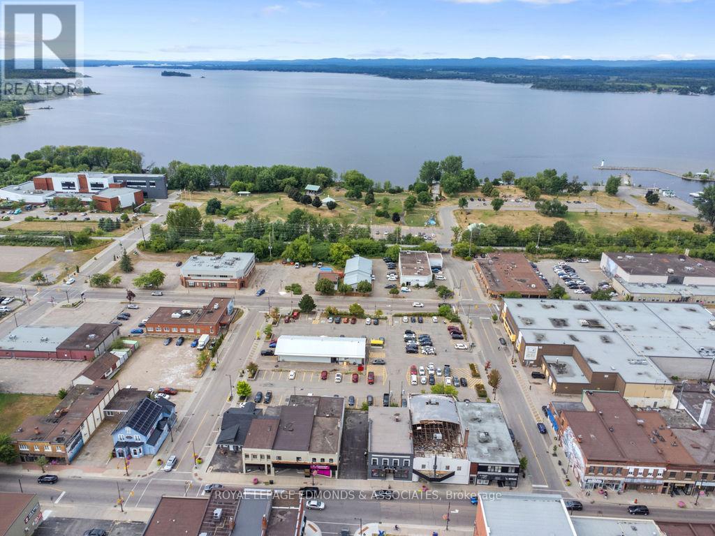 201 Pembroke Street W, Pembroke, Ontario K8A 5N1 - Photo 38 - X12672970