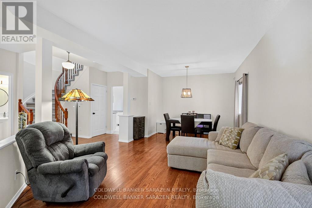 7 Whitechapel Crescent, Ottawa, Ontario  K1S 3G7 - Photo 10 - X12672974