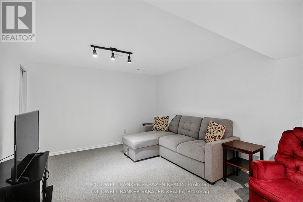 7 Whitechapel Crescent, Ottawa, Ontario  K1S 3G7 - Photo 35 - X12672974