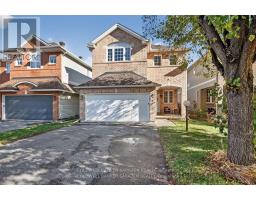 7 WHITECHAPEL CRESCENT, Ottawa, Ontario
