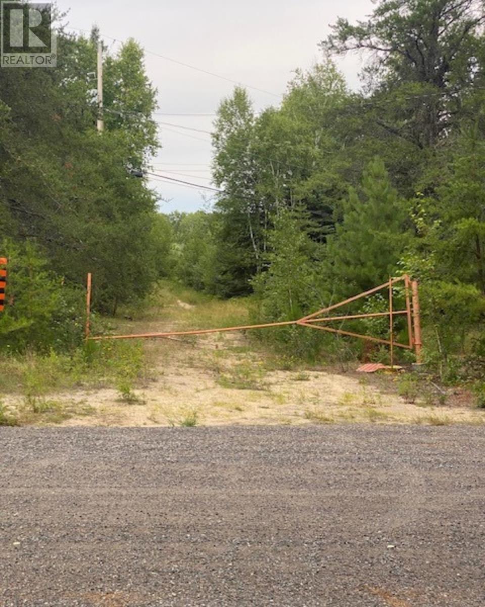 Gaye ST, kenora, Ontario