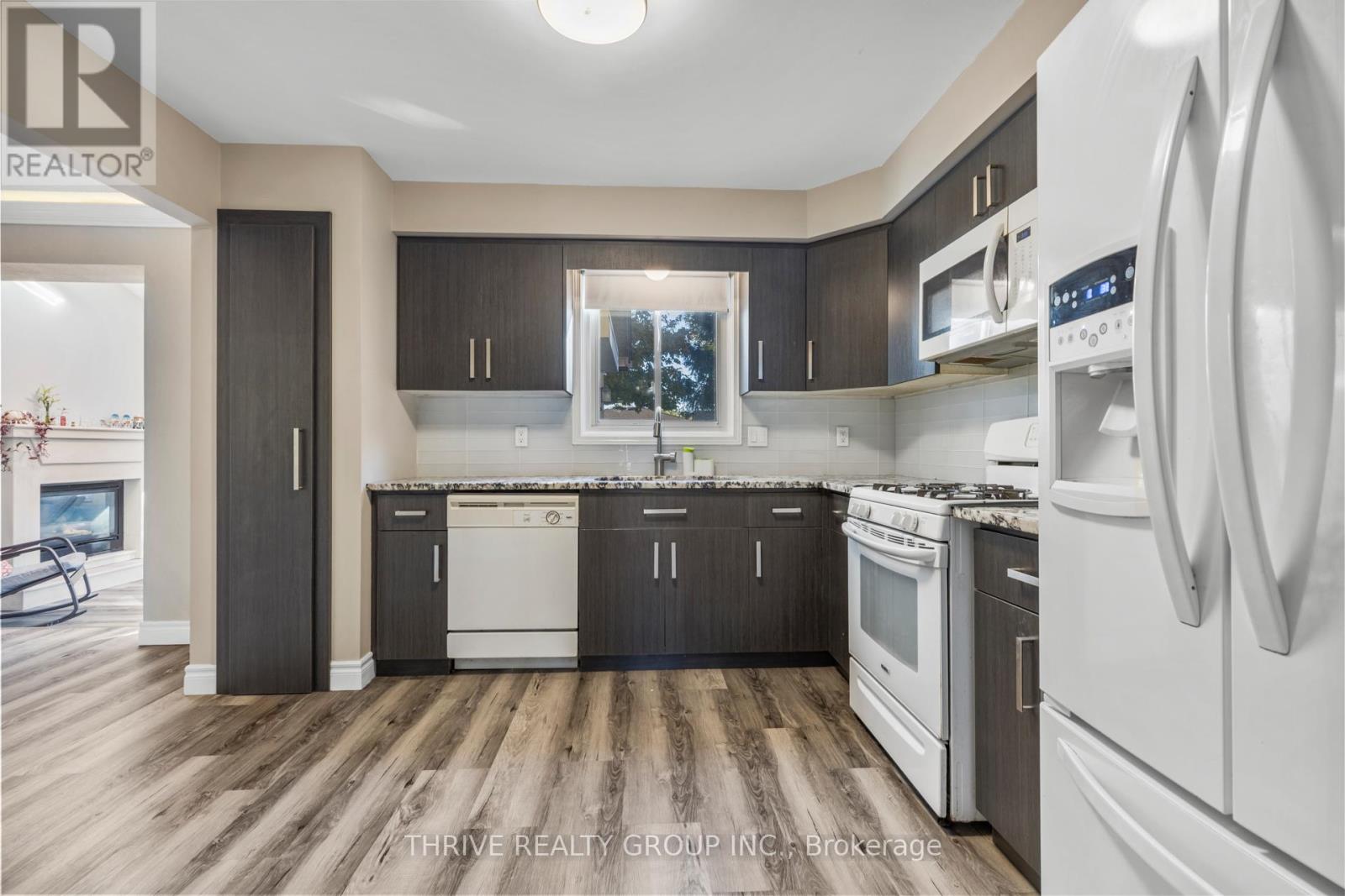 74 Erica Crescent, London South, Ontario  N6E 3P5 - Photo 9 - X12672226