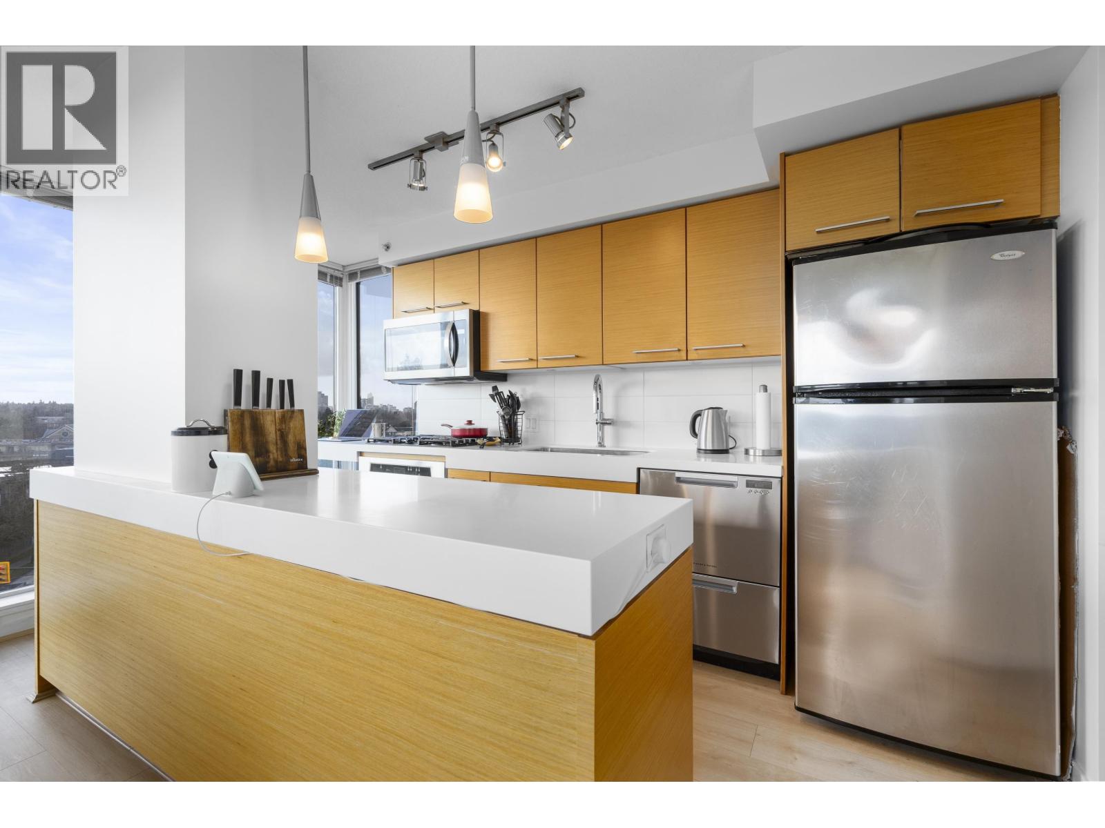 709 2770 Sophia Street, Vancouver, British Columbia  V5T 0A4 - Photo 3 - R3076925