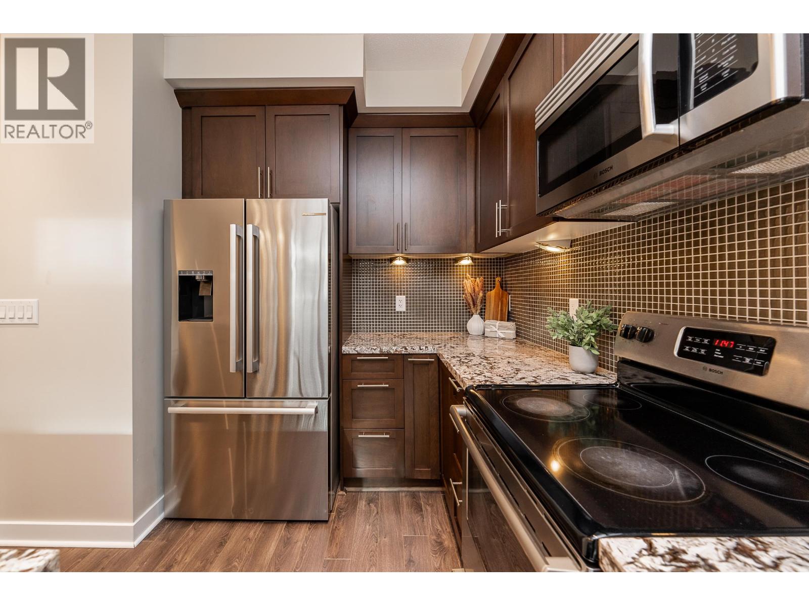 120 1460 Southview Street, Coquitlam, British Columbia  V3E 0G6 - Photo 5 - R3076963