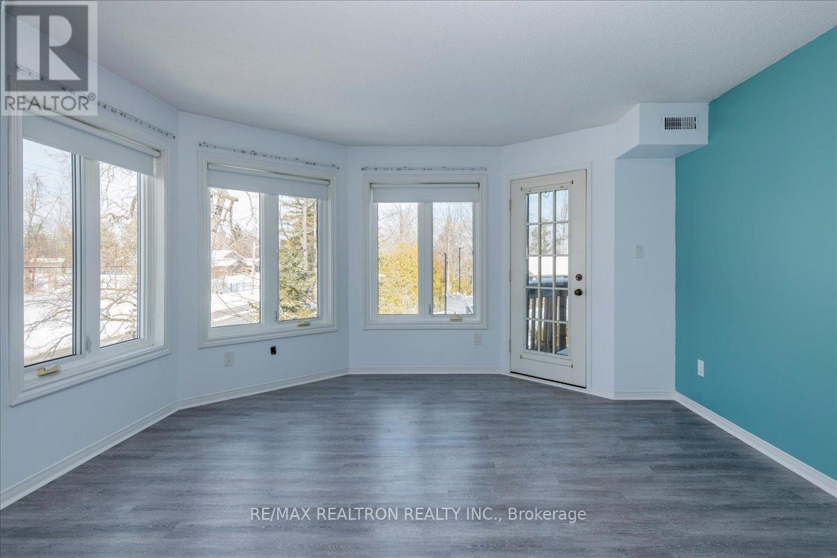 302 - 492 Laclie Street, Orillia, Ontario  L3V 7V2 - Photo 6 - S12656354