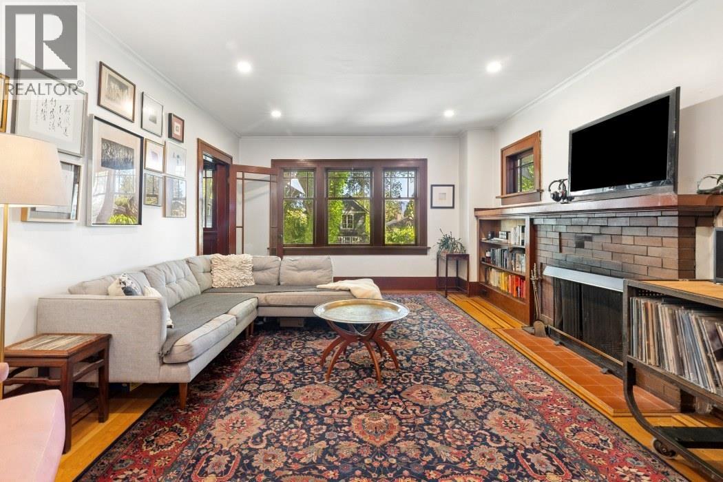 4188 W 13th Avenue, Vancouver, British Columbia  V6R 2T6 - Photo 2 - R3076966