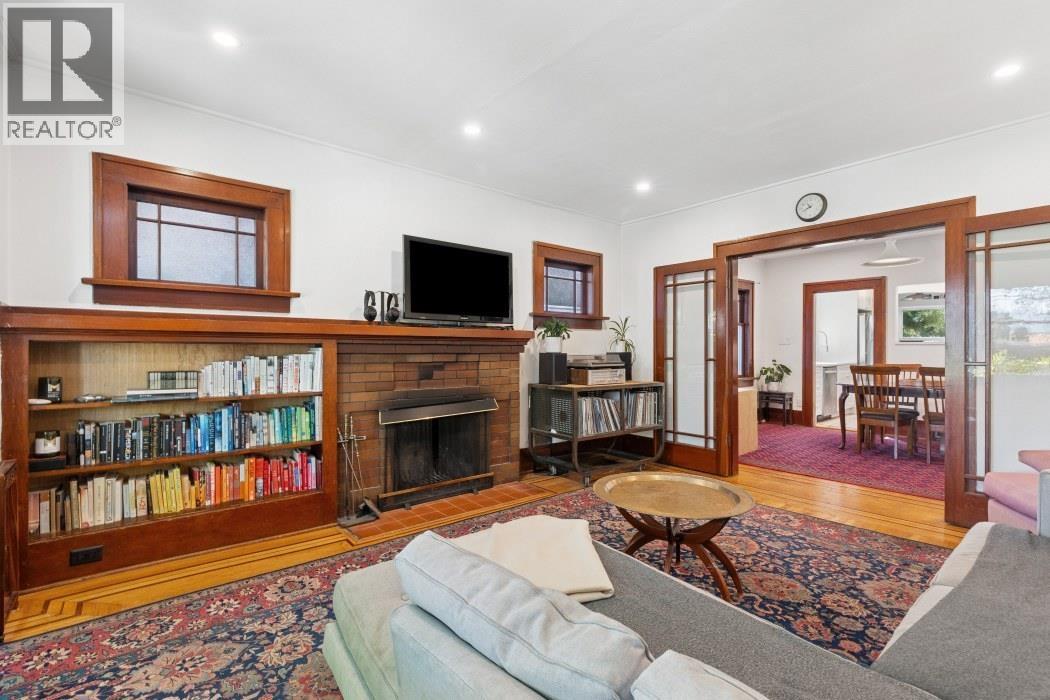 4188 W 13th Avenue, Vancouver, British Columbia  V6R 2T6 - Photo 3 - R3076966