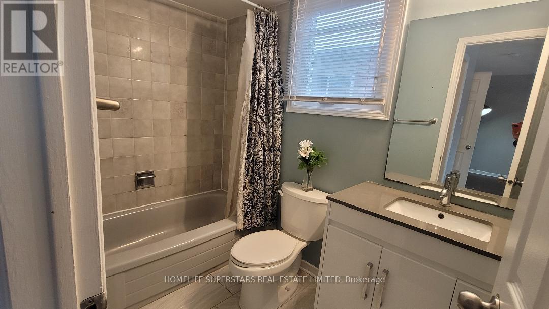 3436 Dovetail Mews, Mississauga, Ontario  L5L 5E4 - Photo 28 - W12659288