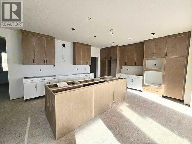 63 Creekside Path Sw, Calgary, Alberta  T2X 5V9 - Photo 2 - A2270443