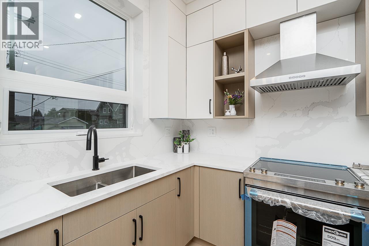 2 2753 Nanaimo Street, Vancouver, British Columbia  V5N 5E9 - Photo 7 - R3076722