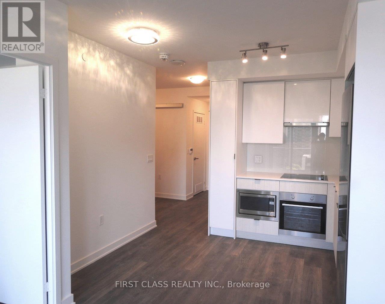 1211 - 99 Broadway Avenue, Toronto, Ontario  M4P 0E4 - Photo 2 - C12672980