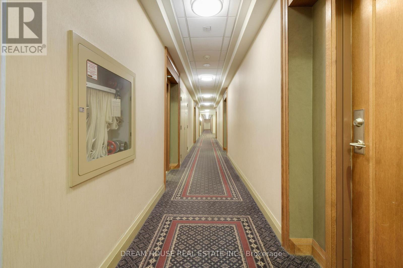 114 - 50 Disera Drive, Vaughan, Ontario  L4J 9E9 - Photo 8 - N12672884