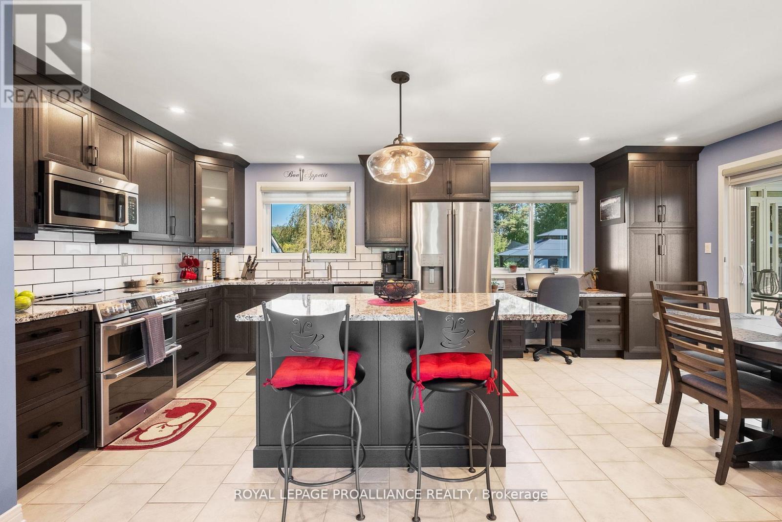 2535 Castlehill Drive, Cobourg, Ontario  K9A 0T3 - Photo 12 - X12663684