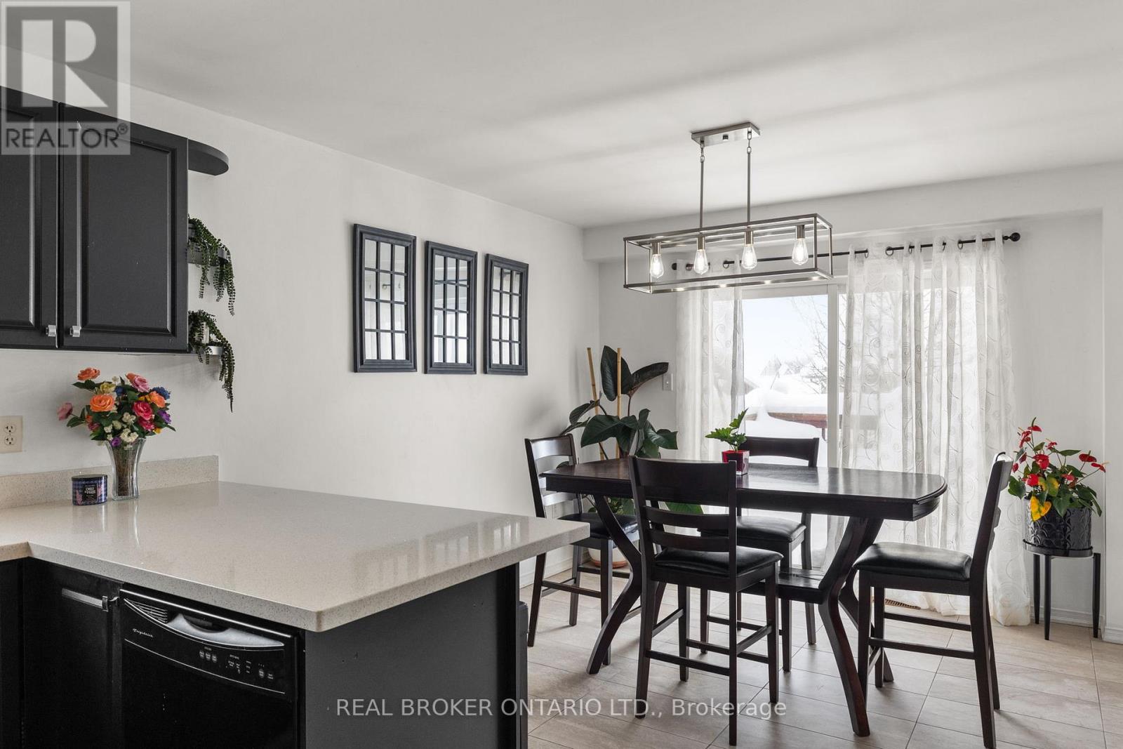 3173 Bass Lake Side Road E, Orillia, Ontario  L3V 7Y4 - Photo 11 - S12672894