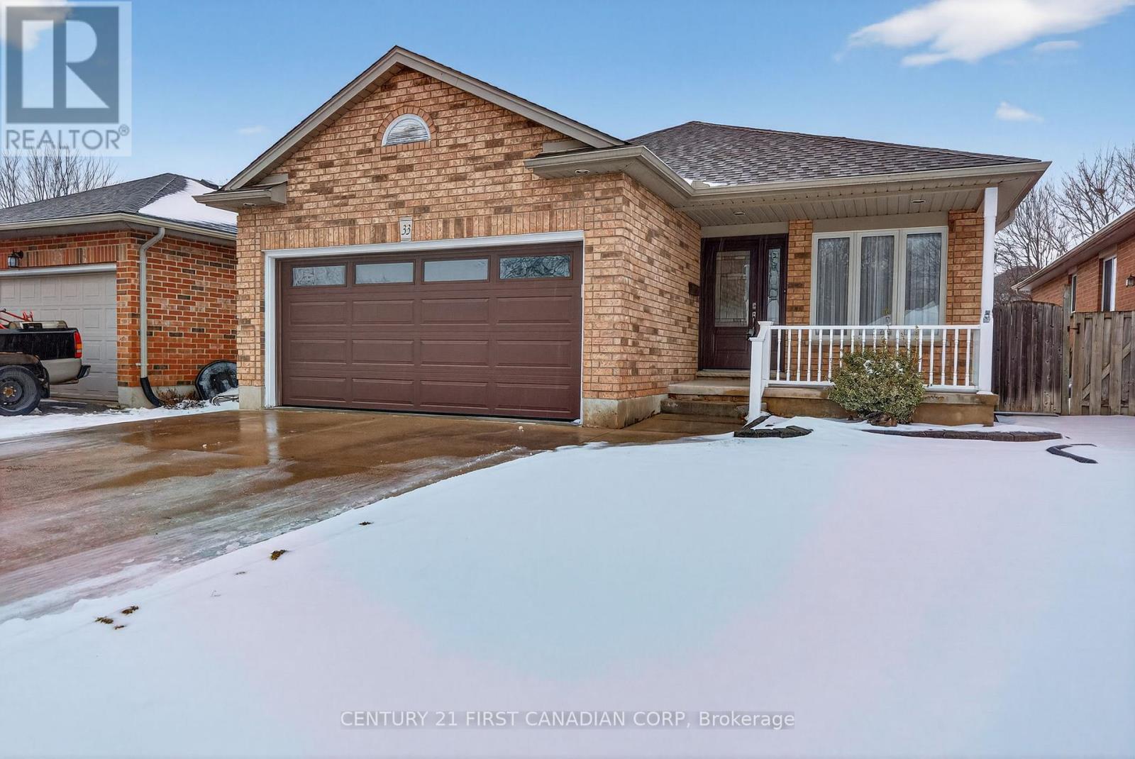 33 JUNIPER CRESCENT, Strathroy-Caradoc, Ontario