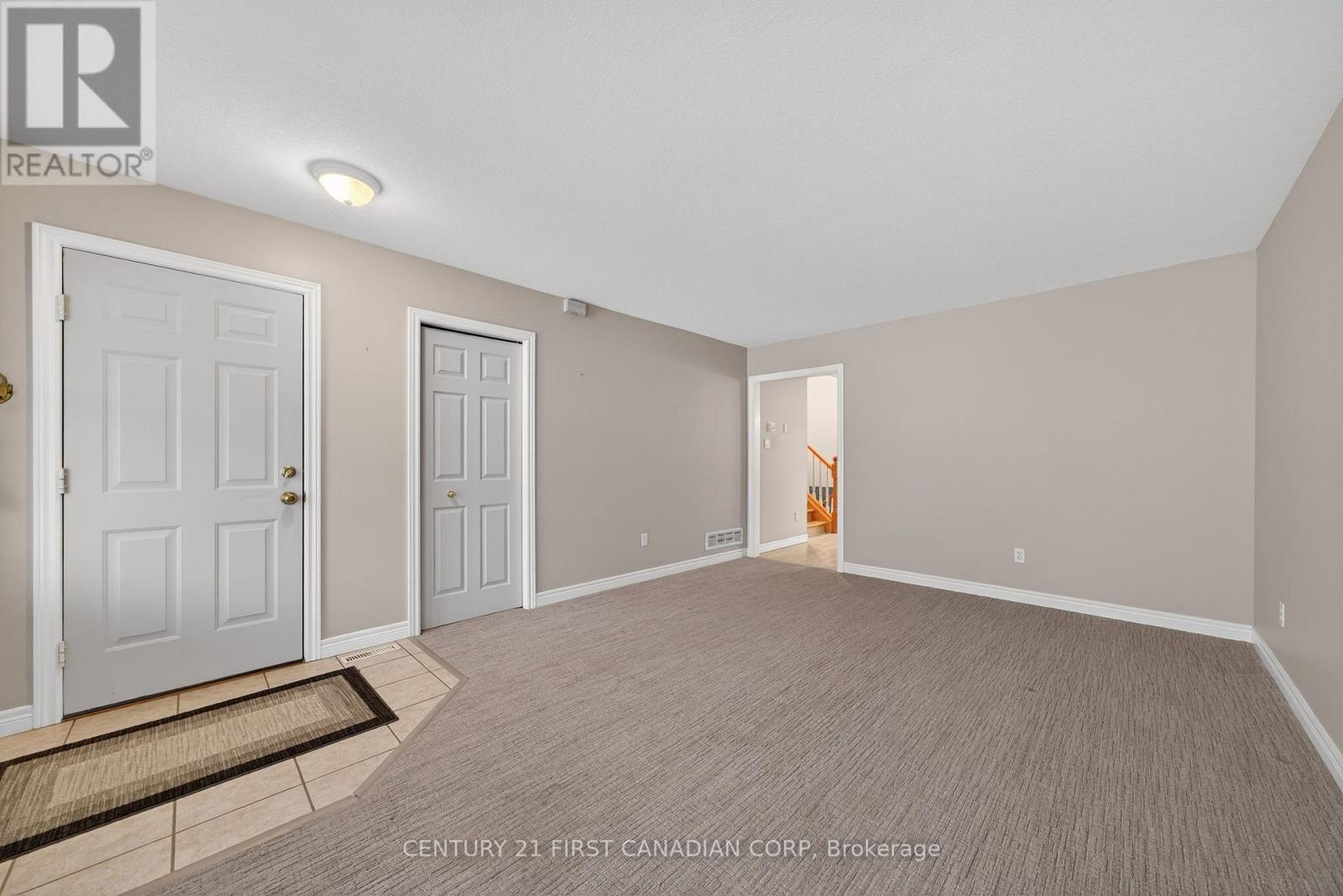 Photo 5 of 25 for 33 Juniper Crescent