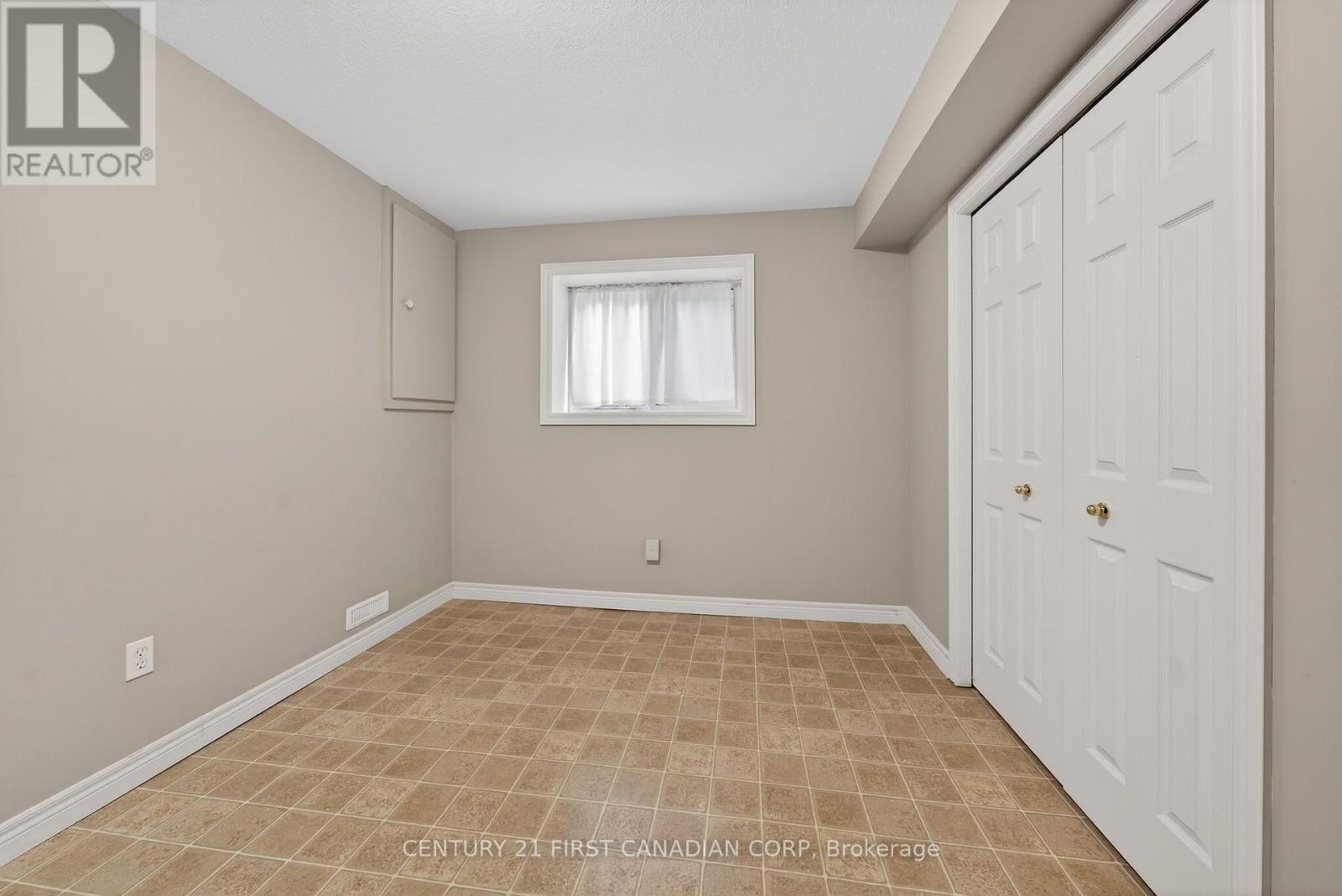 33 Juniper Crescent, Strathroy-Caradoc, Ontario  N7G 4G4 - Photo 20 - X12666182