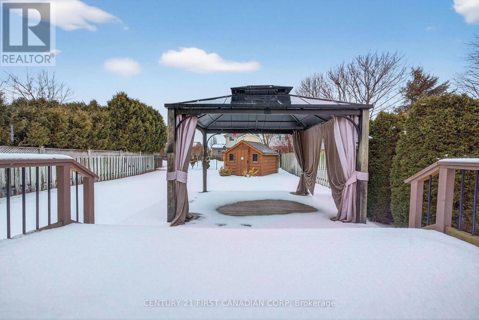 33 Juniper Crescent, Strathroy-Caradoc, Ontario  N7G 4G4 - Photo 25 - X12666182