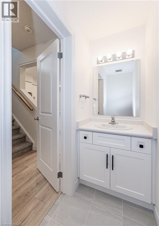 2 Sora Lane, Guelph, Ontario N1E 0T4 - Photo 11 - 40796579