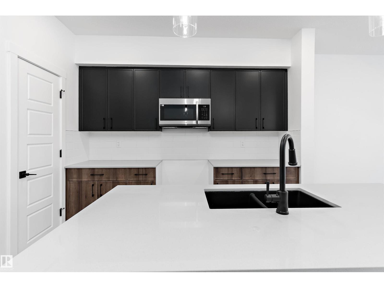 18920 28 Av Nw, Edmonton, Alberta  T6M 3H9 - Photo 3 - E4468959