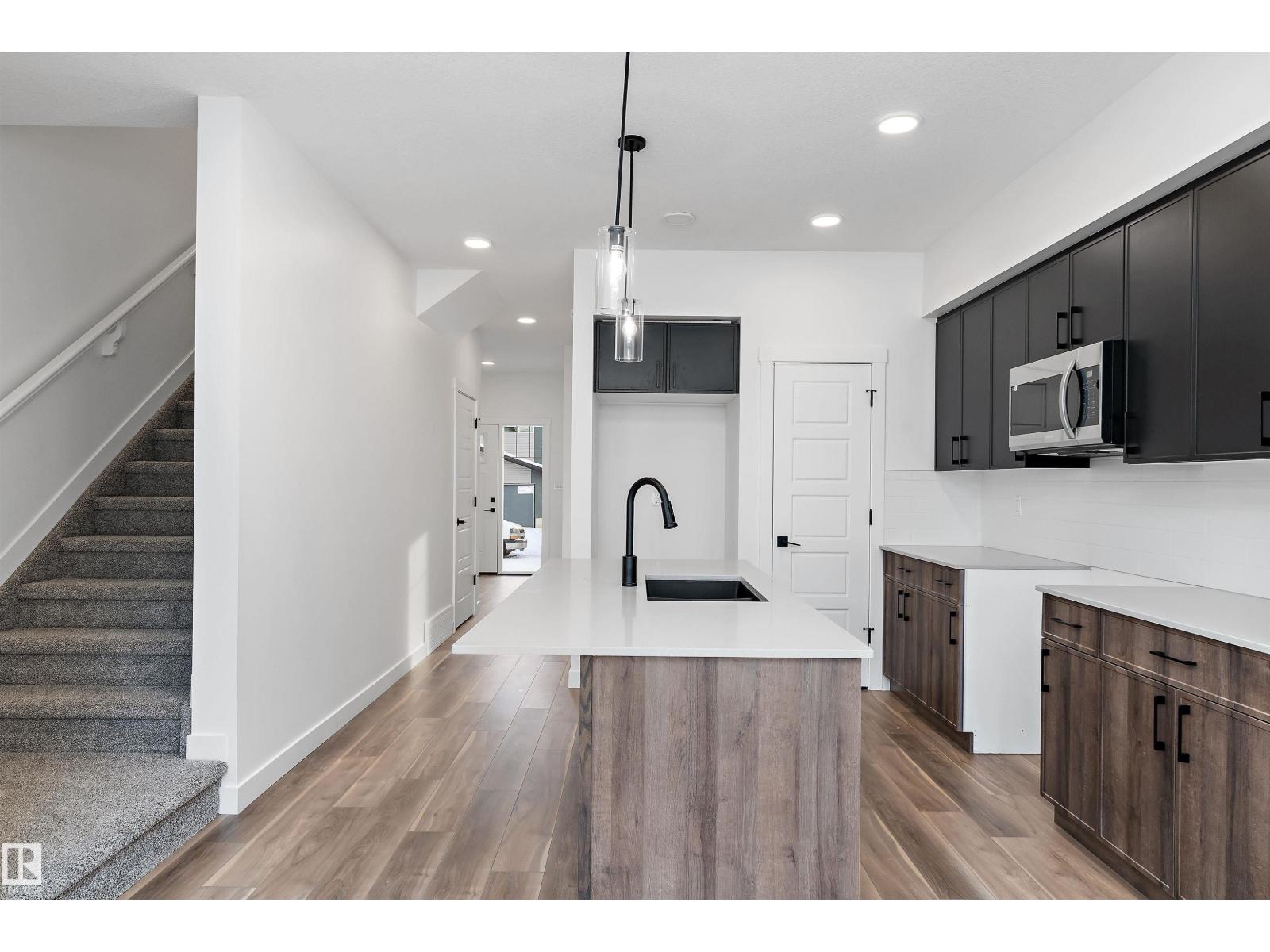 18920 28 Av Nw, Edmonton, Alberta  T6M 3H9 - Photo 6 - E4468959