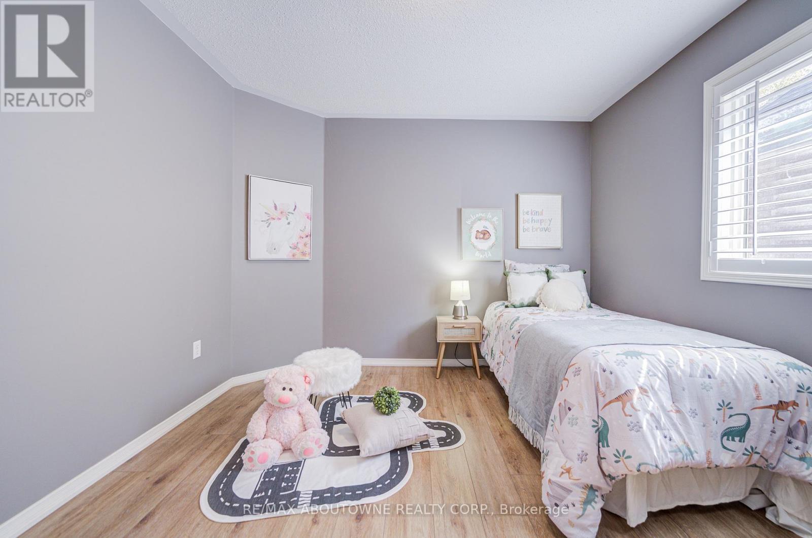 3041 Caulfield Crescent, Mississauga, Ontario  L5M 6J7 - Photo 43 - W12672902