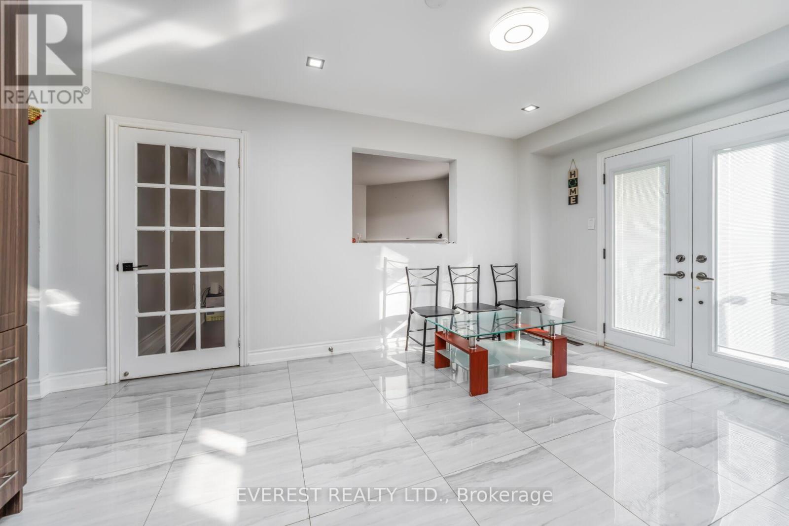 96 Ravenswood Drive, Brampton, Ontario  L6Y 3Z9 - Photo 12 - W12672916