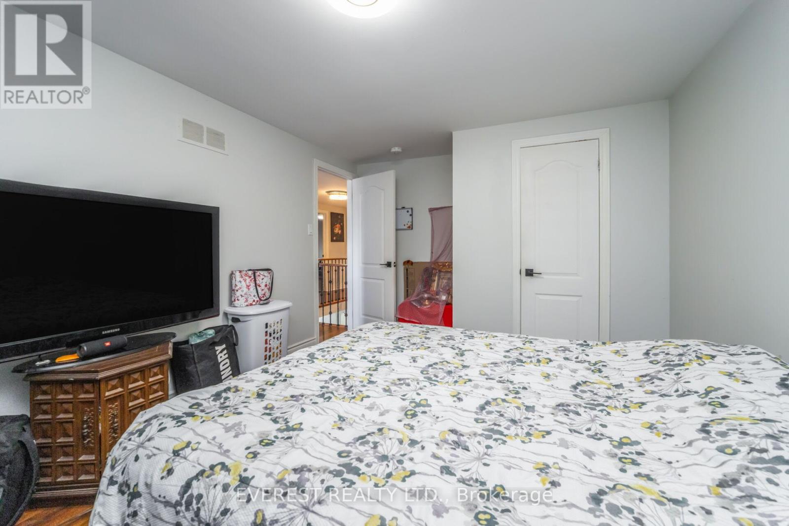 96 Ravenswood Drive, Brampton, Ontario  L6Y 3Z9 - Photo 37 - W12672916