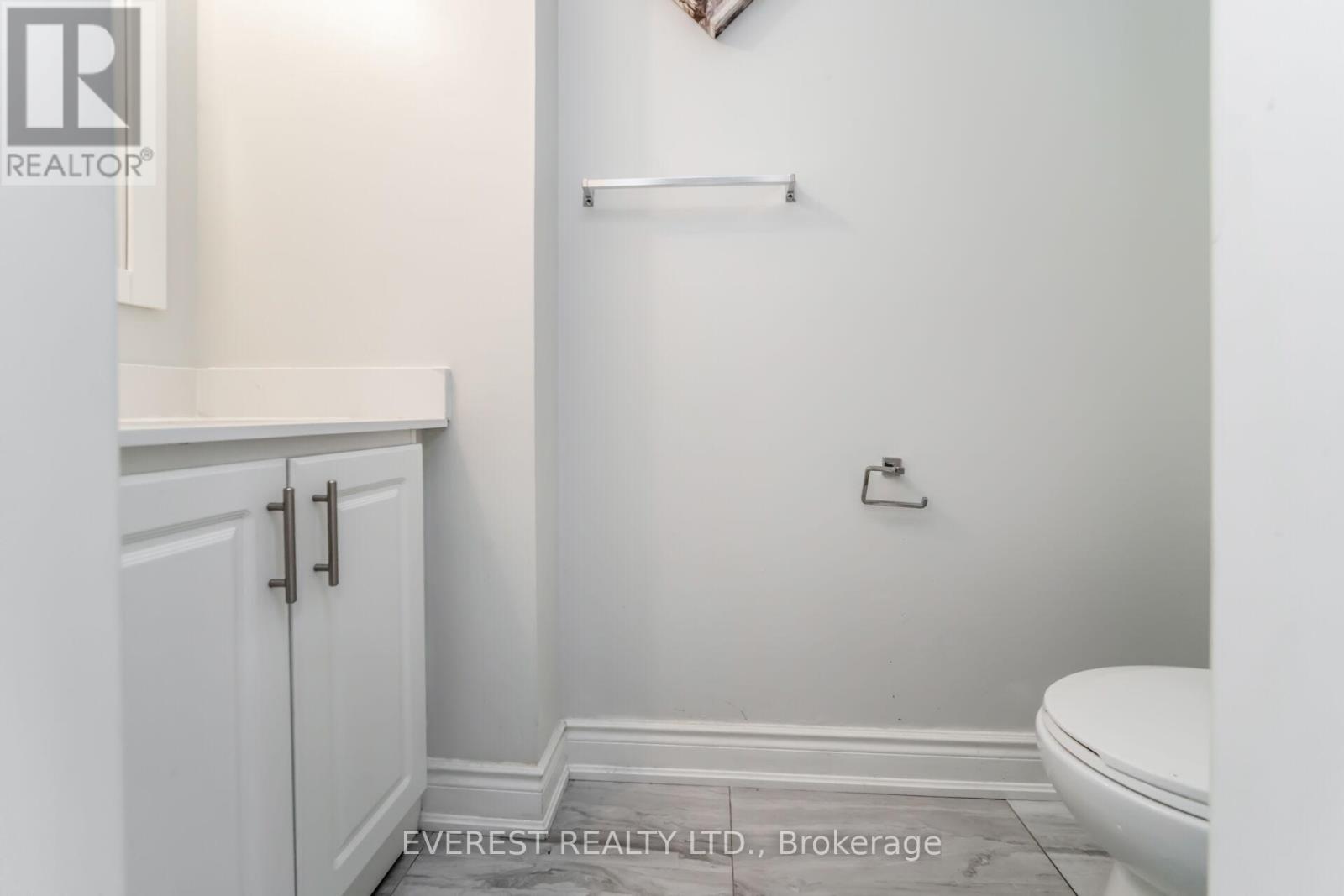 96 Ravenswood Drive, Brampton, Ontario  L6Y 3Z9 - Photo 6 - W12672916