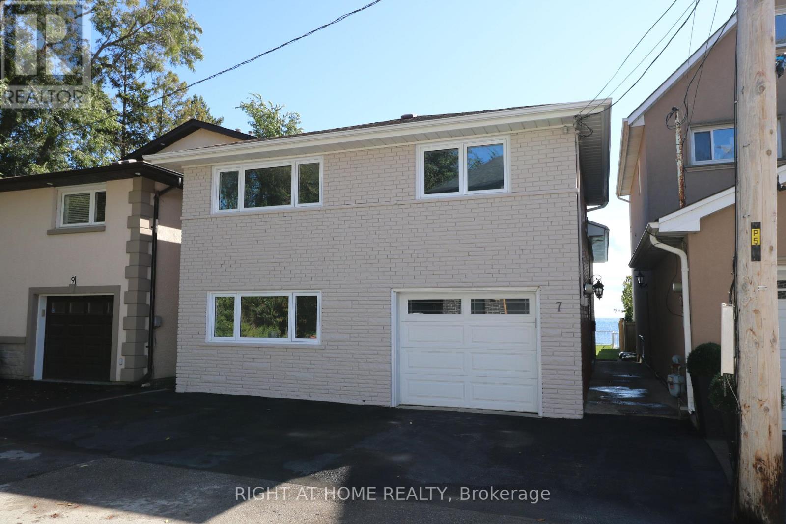 7 Eleventh Street, Toronto, Ontario  M8V 3G2 - Photo 2 - W12672948