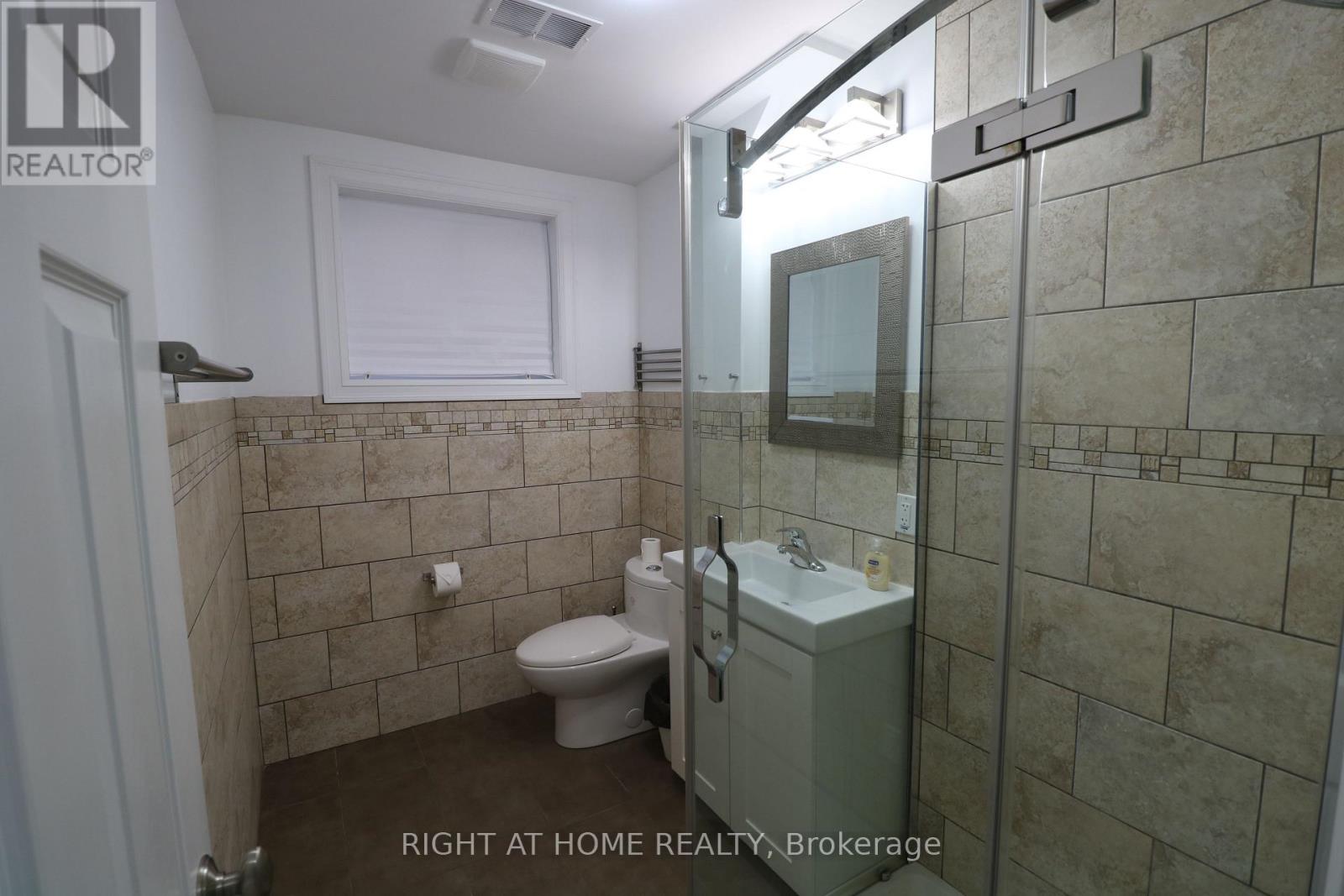 7 Eleventh Street, Toronto, Ontario  M8V 3G2 - Photo 27 - W12672948