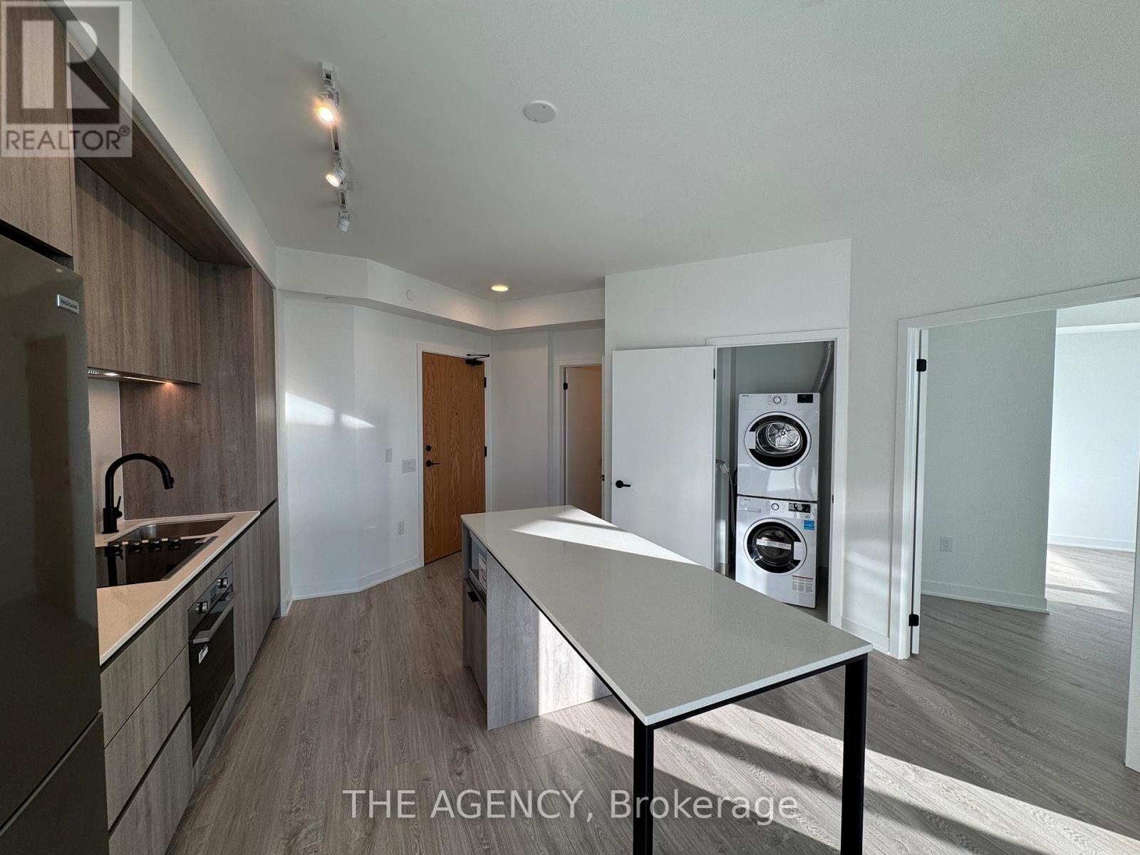 1906 - 2495 Eglinton Avenue W, Mississauga, Ontario  L5M 2T2 - Photo 15 - W12672950