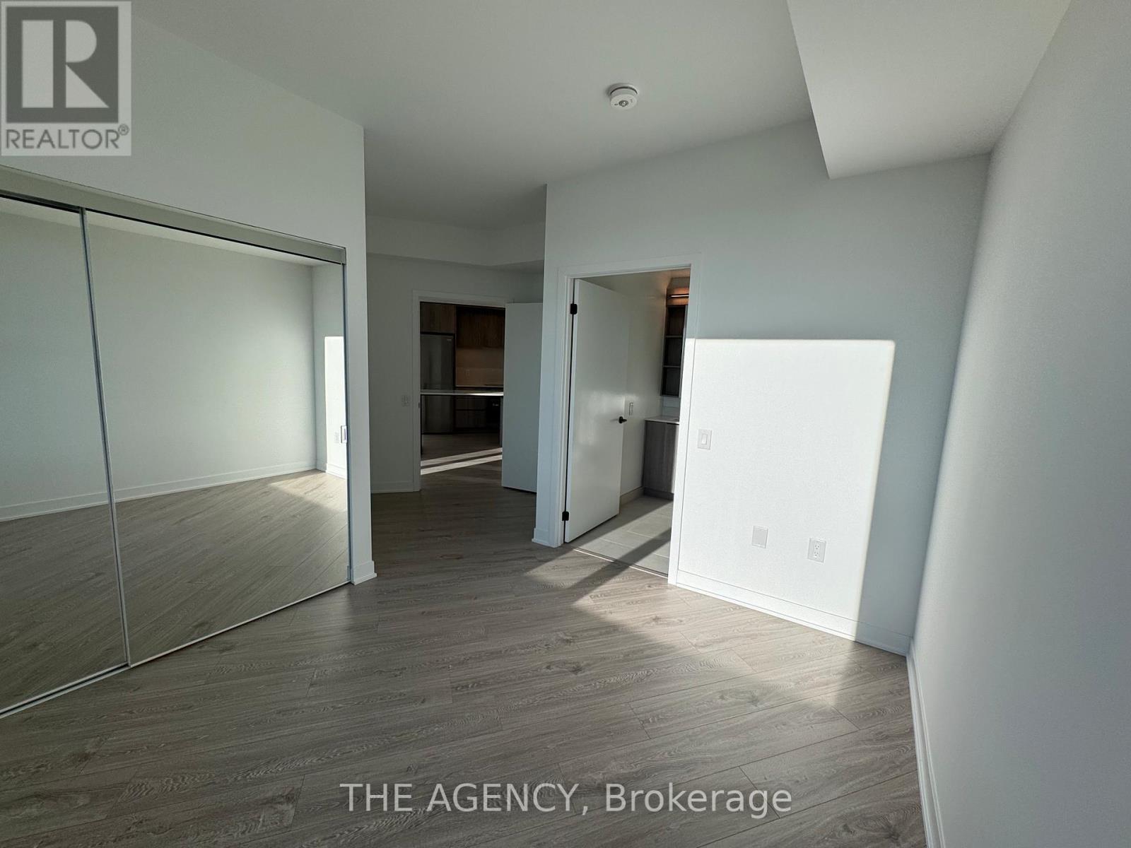 1906 - 2495 Eglinton Avenue W, Mississauga, Ontario  L5M 2T2 - Photo 23 - W12672950