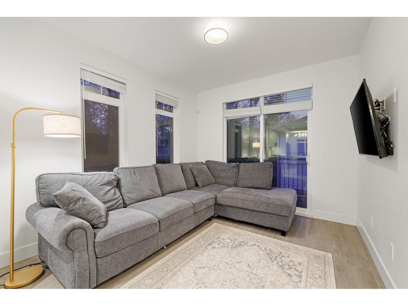 51 2070 Oak Meadows Drive, Surrey, British Columbia  V3Z 1J1 - Photo 4 - R3076567