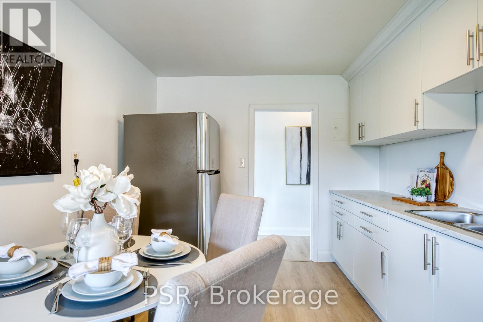 514 Krug Street, Kitchener, Ontario  N2B 1L6 - Photo 11 - X12672866