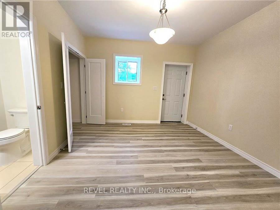 A - 289 Chatham Street, Brantford, Ontario  N3S 6G3 - Photo 6 - X12672936