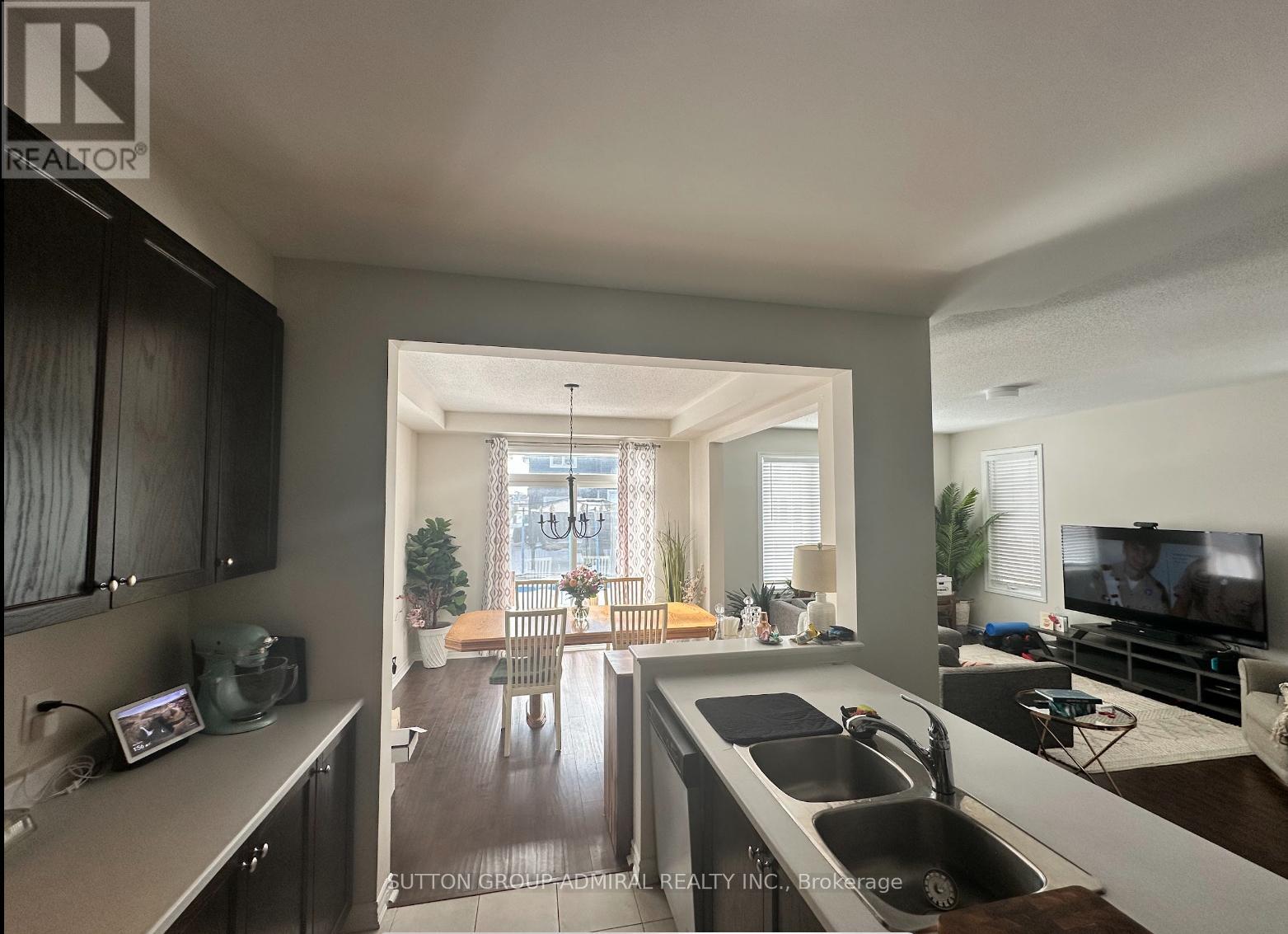 743 Brittanic Road, Ottawa, Ontario  K2V 0N7 - Photo 4 - X12672958