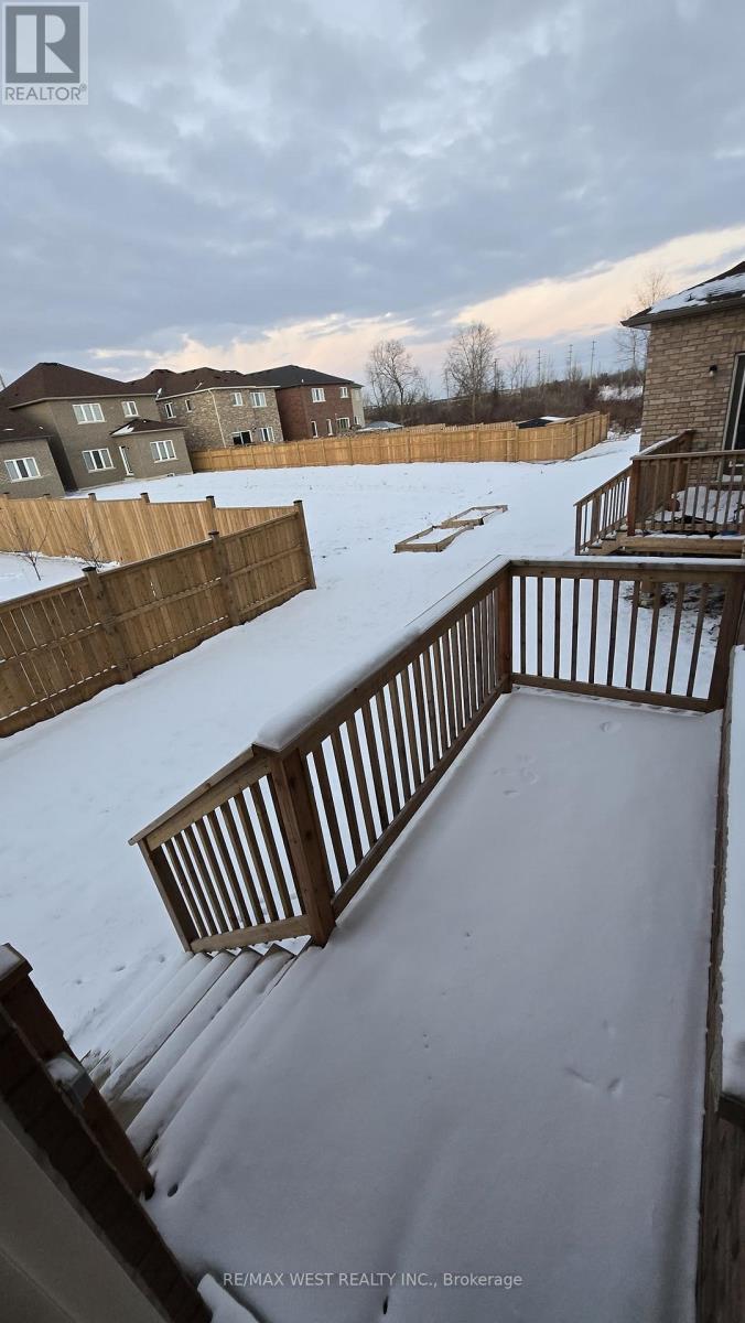 52 Cottonwood Crescent, Welland, Ontario  L3B 0J4 - Photo 13 - X12672972